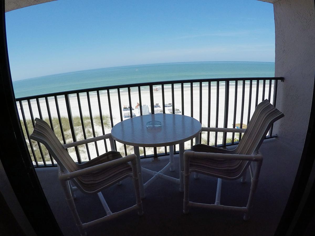 Island Gulf Resort St. Pete Beach Eksteriør billede